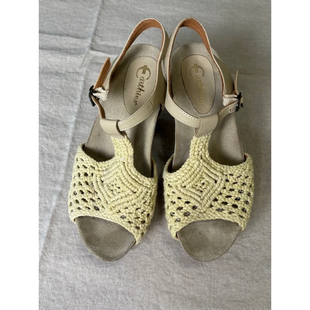 Earthies Boho Wood Heel Sandals 8B Retro Hippie Macrame Crochet Earthy